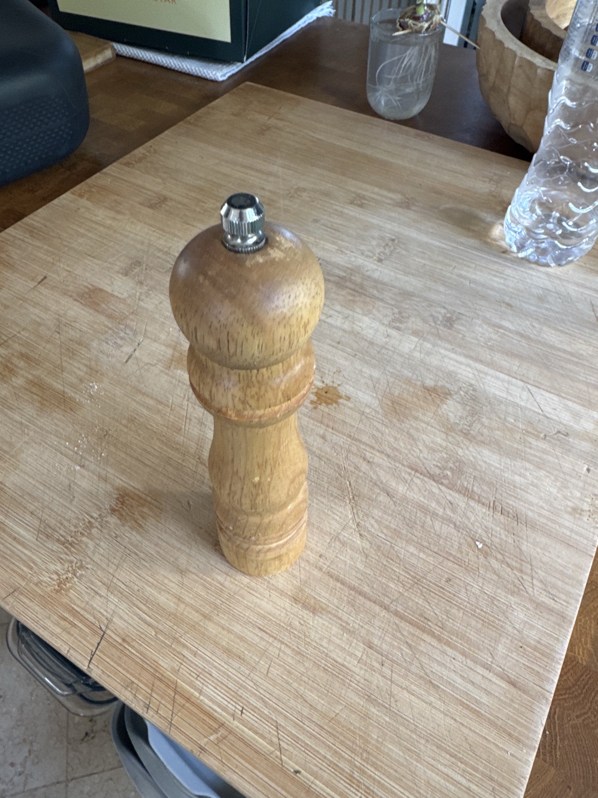 Wooden Pepper Mill with Metal Top Knob